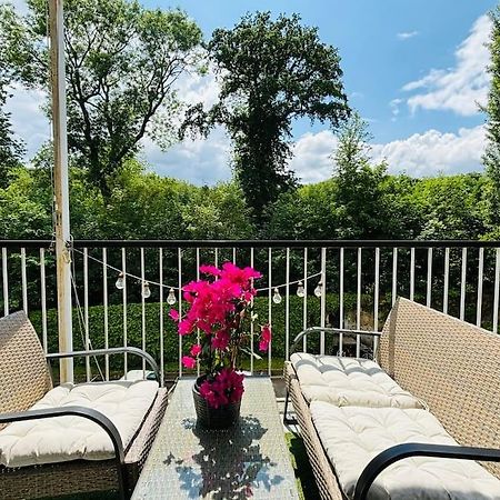 Proche Chateau De Versailles Avec Balcon Vu Sur Une Foret Et Parking Gratuit Pour 5 Personnes Maximum 外观 照片